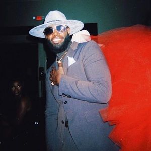 Meet your Posher, Don